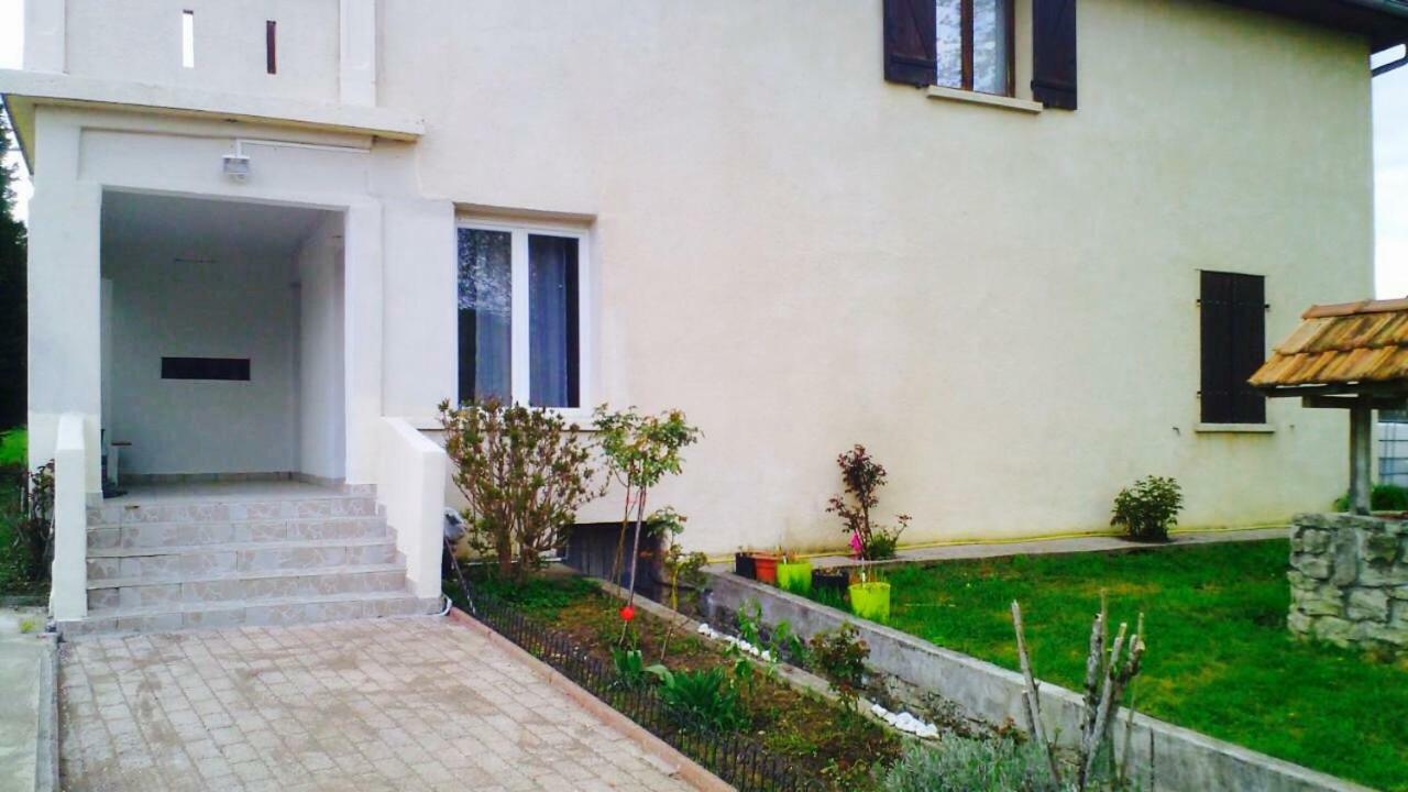 Hotel Bienvenue chez Zina Vesoul Exterior foto